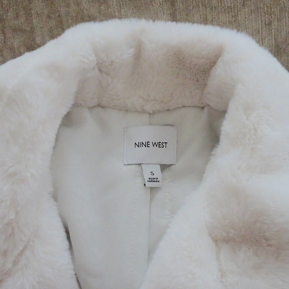 NWT Nine West Daisy Dew White Faux Fur Vegan Leather Moto Jacket - Women's S - Picture 5 of 9
